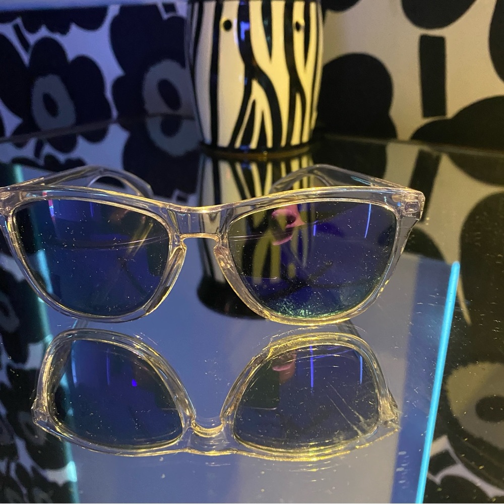 Oakley Frogskin Sunglasses.  Clear with purple lens. Women’s or kids size